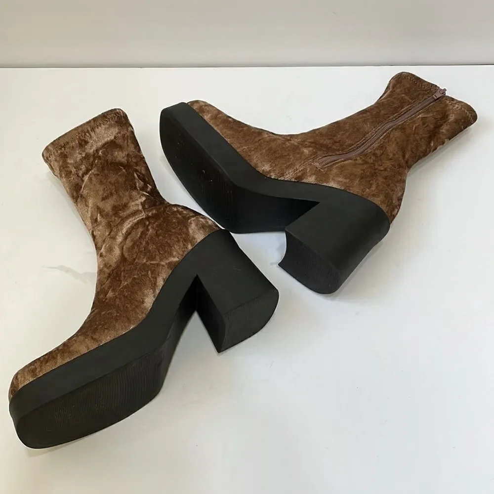 NEW WITHOUT TAGS STEVE‎ MADDEN KLAYTON PLATFORM BOOTIES IN BROWN CRUSHED VELVET - Picture 5 of 11